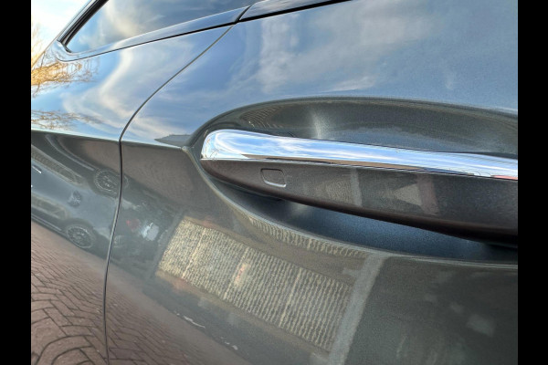 Mercedes-Benz C-Klasse Coupé 180 AMG | Pano | 360 Cam | Leer