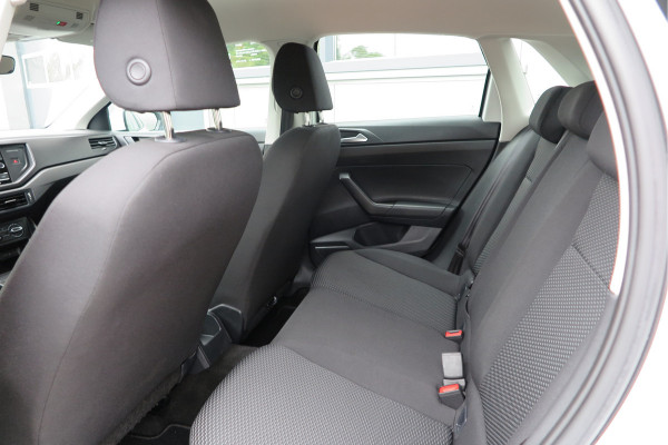 Volkswagen Polo 1.0 TSI 95pk Airco , App connect, Navi via app, Smartphone integratie, DAB+ radio, Stuurwiel multifunctioneel, etc.