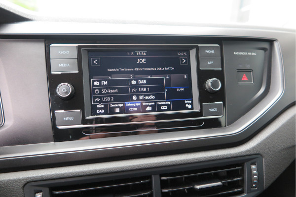 Volkswagen Polo 1.0 TSI 95pk Airco , App connect, Navi via app, Smartphone integratie, DAB+ radio, Stuurwiel multifunctioneel, etc.