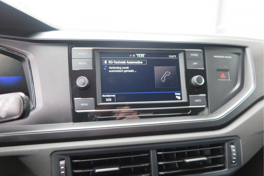 Volkswagen Polo 1.0 TSI 95pk Airco , App connect, Navi via app, Smartphone integratie, DAB+ radio, Stuurwiel multifunctioneel, etc.