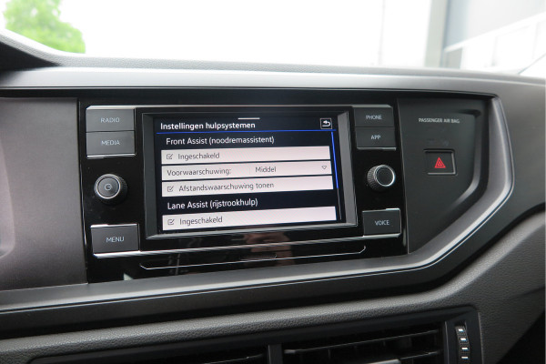 Volkswagen Polo 1.0 TSI 95pk Airco , App connect, Navi via app, Smartphone integratie, DAB+ radio, Stuurwiel multifunctioneel, etc.