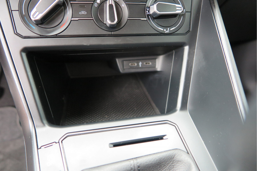 Volkswagen Polo 1.0 TSI 95pk Airco , App connect, Navi via app, Smartphone integratie, DAB+ radio, Stuurwiel multifunctioneel, etc.