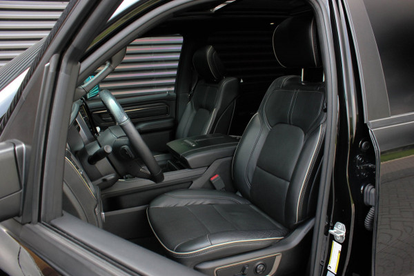 Dodge Ram 1500 5.7 V8 4x4 CREW CAB LIMITED 2020 100DKM / PANO-DAK / COMPLETE HISTORY / FULL OPTIONS / LUCHTVERING / GROOT NAVI
