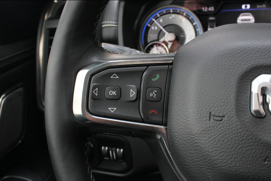 Dodge Ram 1500 5.7 V8 4x4 CREW CAB LIMITED 2020 100DKM / PANO-DAK / COMPLETE HISTORY / FULL OPTIONS / LUCHTVERING / GROOT NAVI