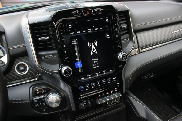 Dodge Ram 1500 5.7 V8 4x4 CREW CAB LIMITED 2020 100DKM / PANO-DAK / COMPLETE HISTORY / FULL OPTIONS / LUCHTVERING / GROOT NAVI