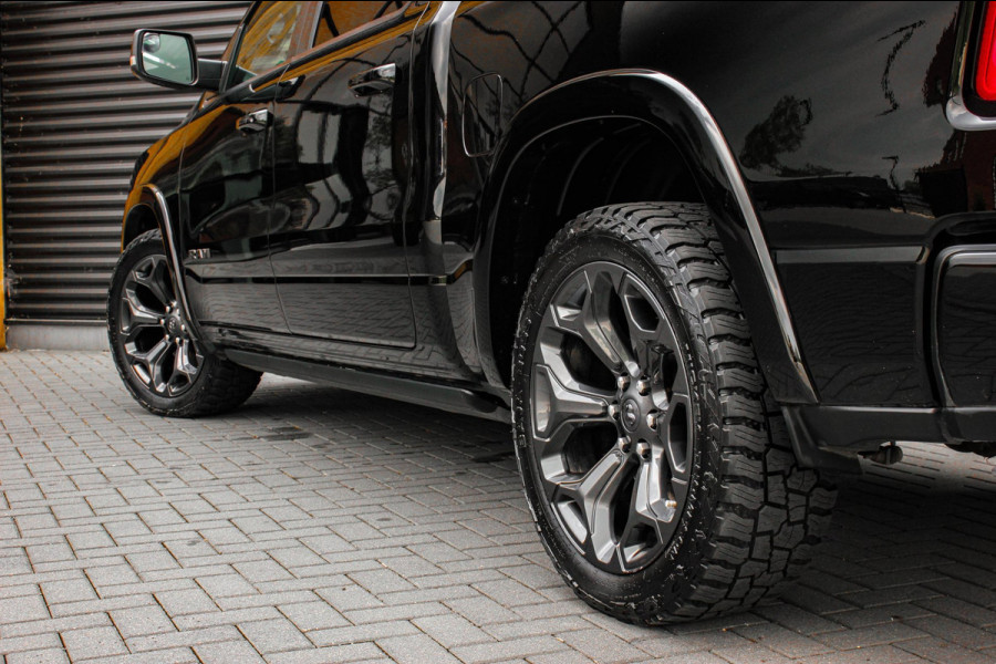 Dodge Ram 1500 5.7 V8 4x4 CREW CAB LIMITED 2020 100DKM / PANO-DAK / COMPLETE HISTORY / FULL OPTIONS / LUCHTVERING / GROOT NAVI