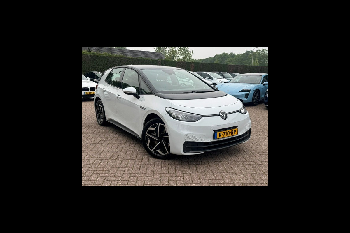 Volkswagen ID.3 Pro 58 kWh / SoH 96,3% / 20.734 km / Camera / Trekhaak / Leder & Alcantara / CarPlay / 19''LMV  / ACC / NL Auto.