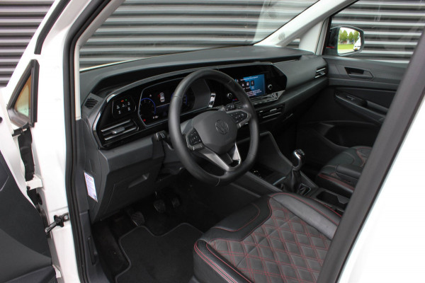 Volkswagen Caddy Cargo 2.0 TDI 199PK JB- EDITION / MAXTRON / SIDE- BARS / VERLAGING / ELEK- PAKKET / PDC / CAMERA / BLACK OPS