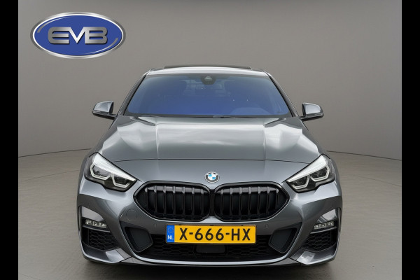 BMW 2 Serie Gran Coupé 218i AUTOMAAT M- Sport pakket, panoramadak,stoelverwarming, adaptief cruise controle, 19 inch