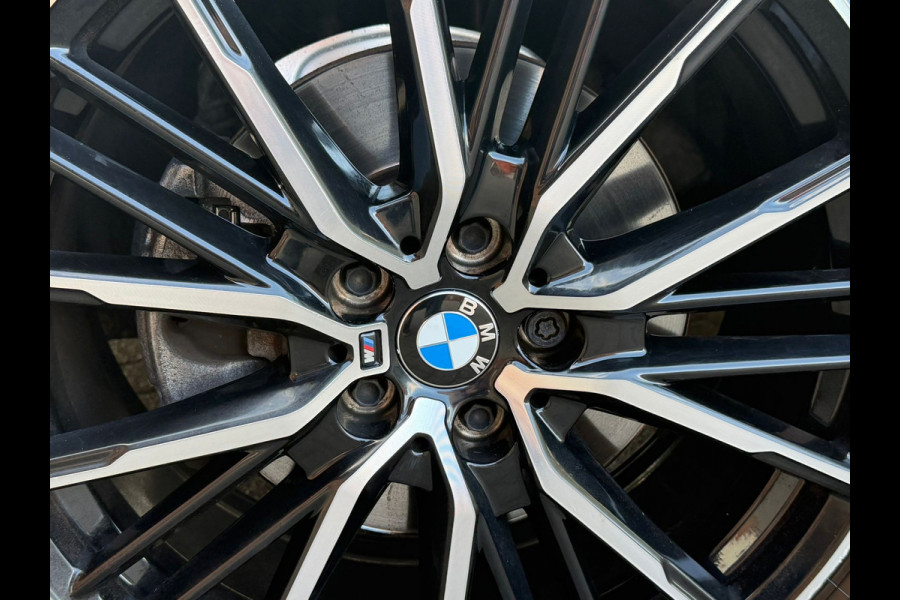 BMW 2 Serie Gran Coupé 218i AUTOMAAT M- Sport pakket, panoramadak,stoelverwarming, adaptief cruise controle, 19 inch
