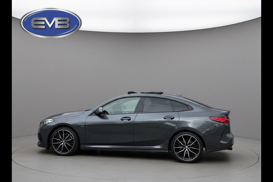 BMW 2 Serie Gran Coupé 218i AUTOMAAT M- Sport pakket, panoramadak,stoelverwarming, adaptief cruise controle, 19 inch