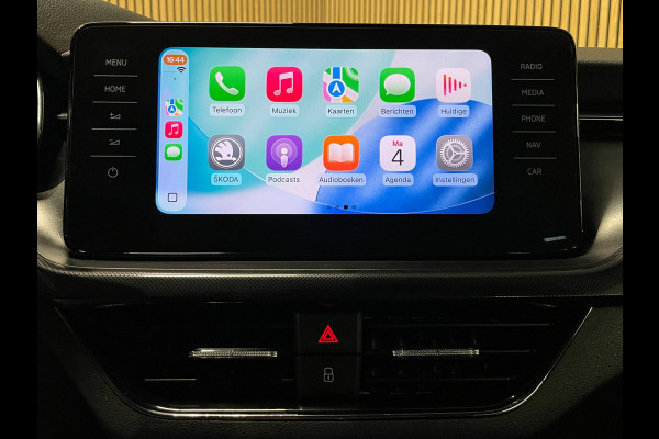 Škoda Kamiq 1.0 TSI Active|TREKHAAK|ACC|ANDROID AUTO|APPLE CARPLAY|CLIMATE CONTROL|DIGITAL COCKPIT|STOELVERWARMING|PDC V+A|LMV|