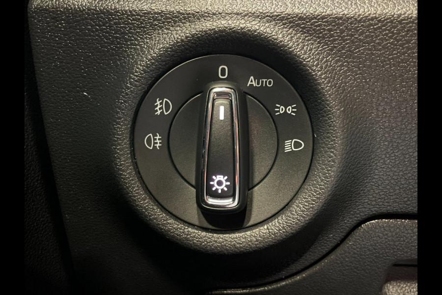 Škoda Kamiq 1.0 TSI Active|TREKHAAK|ACC|ANDROID AUTO|APPLE CARPLAY|CLIMATE CONTROL|DIGITAL COCKPIT|STOELVERWARMING|PDC V+A|LMV|