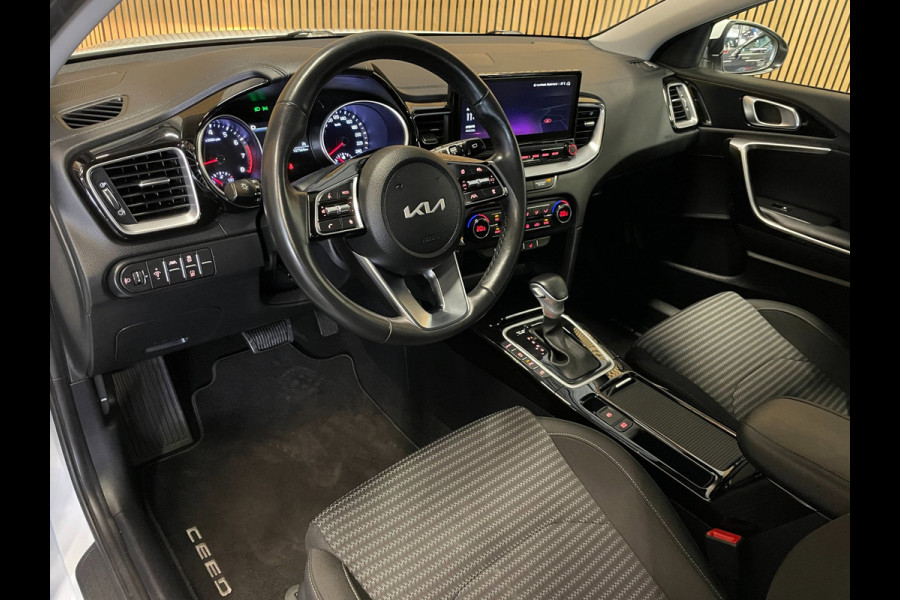 Kia Ceed 1.5 T-GDi DynamicPlusLine|160PK|AUTOMAAT|ACC|ANDROID|CARPLAY|STOEL+STUURVERW|CAMERA|CRUISE+CLIMATE|PDC-A|1e EIG|INCL.BTW|