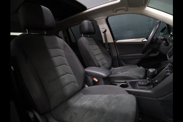 Volkswagen Tiguan Allspace 1.5 TSI Comfortline Business [SCHUIFDAK, APPLE CARPLAY, ANDROID AUTO, VIRTUAL COCKPIT, MASSAGE STOEL, VELOURS BEKLEDING, STOELVERWARMING, PARKEERSENSOR VOOR+ACHTER, NIEUWSTAAT]