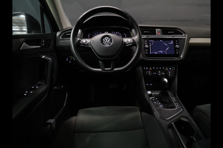 Volkswagen Tiguan Allspace 1.5 TSI Comfortline Business [SCHUIFDAK, APPLE CARPLAY, ANDROID AUTO, VIRTUAL COCKPIT, MASSAGE STOEL, VELOURS BEKLEDING, STOELVERWARMING, PARKEERSENSOR VOOR+ACHTER, NIEUWSTAAT]