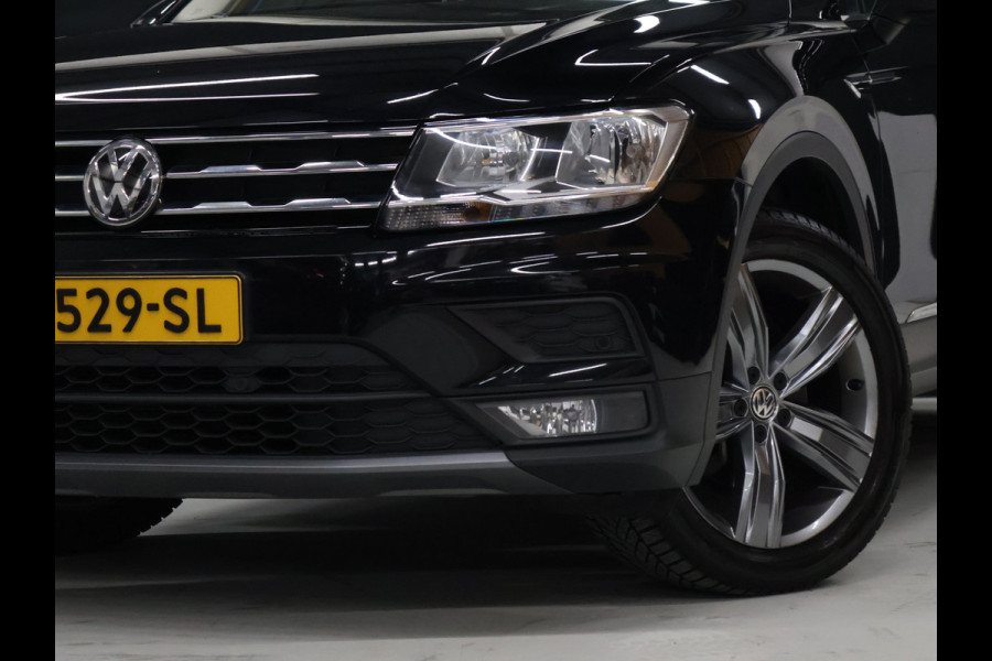 Volkswagen Tiguan Allspace 1.5 TSI Comfortline Business [SCHUIFDAK, APPLE CARPLAY, ANDROID AUTO, VIRTUAL COCKPIT, MASSAGE STOEL, VELOURS BEKLEDING, STOELVERWARMING, PARKEERSENSOR VOOR+ACHTER, NIEUWSTAAT]