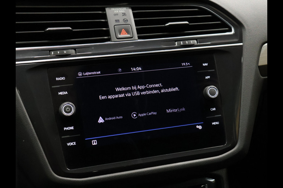 Volkswagen Tiguan Allspace 1.5 TSI Comfortline Business [SCHUIFDAK, APPLE CARPLAY, ANDROID AUTO, VIRTUAL COCKPIT, MASSAGE STOEL, VELOURS BEKLEDING, STOELVERWARMING, PARKEERSENSOR VOOR+ACHTER, NIEUWSTAAT]