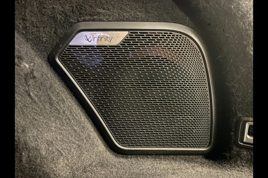 Lynk & Co 01 1.5|AFN.TREKHAAK|BLACK|PANO|ACC|360CAMERA|ANDROID/CARPLAY|STOEL+STUURVERW|INFINITY|MEMORY|ELEK. KLEP|ELEK. INTERIEUR|