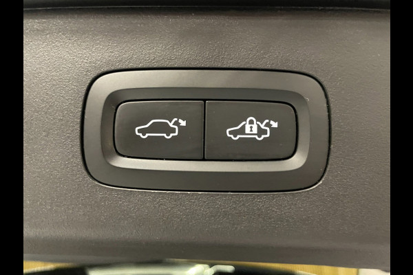 Lynk & Co 01 1.5|AFN.TREKHAAK|BLACK|PANO|ACC|360CAMERA|ANDROID/CARPLAY|STOEL+STUURVERW|INFINITY|MEMORY|ELEK. KLEP|ELEK. INTERIEUR|