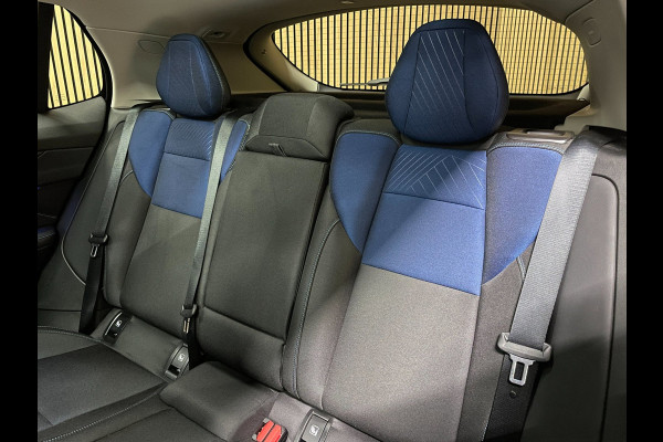 Lynk & Co 01 1.5|AFN.TREKHAAK|BLACK|PANO|ACC|360CAMERA|ANDROID/CARPLAY|STOEL+STUURVERW|INFINITY|MEMORY|ELEK. KLEP|ELEK. INTERIEUR|