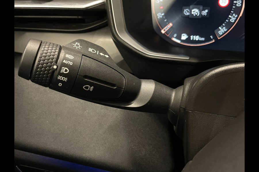 Lynk & Co 01 1.5|AFN.TREKHAAK|BLACK|PANO|ACC|360CAMERA|ANDROID/CARPLAY|STOEL+STUURVERW|INFINITY|MEMORY|ELEK. KLEP|ELEK. INTERIEUR|