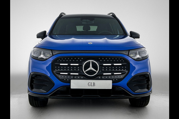 Mercedes-Benz Glb 250+ Business Solution AMG 7p. 85.5 kWh | Premium Plus pakket | Winterpakket | Nightpakket | GUARD 360° | Trekhaak | Vast panoramadak | Burmester® 3D surround sound |
