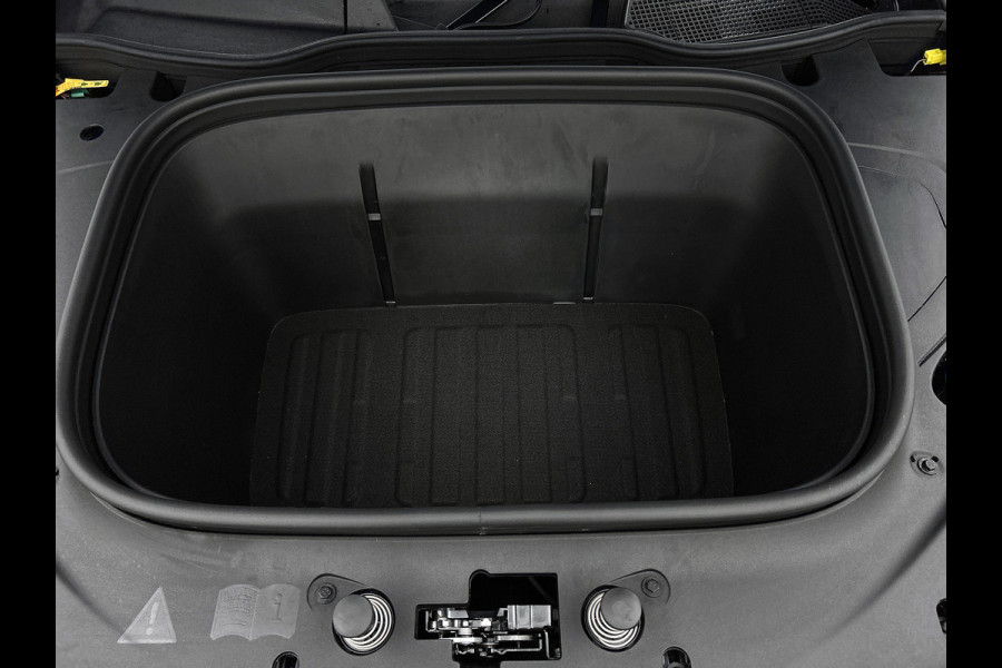 Mercedes-Benz Glb 250+ Business Solution AMG 7p. 85.5 kWh | Premium Plus pakket | Winterpakket | Nightpakket | GUARD 360° | Trekhaak | Vast panoramadak | Burmester® 3D surround sound |