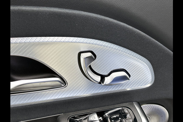 Mercedes-Benz Glb 250+ Business Solution AMG 7p. 85.5 kWh | Premium Plus pakket | Winterpakket | Nightpakket | GUARD 360° | Trekhaak | Vast panoramadak | Burmester® 3D surround sound |