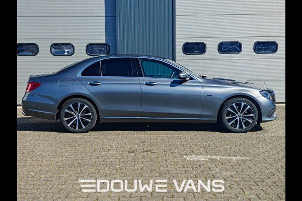 Mercedes-Benz E-Klasse 300e Head Up Exclusive Memory Burmester Panorama Hybrid VOL Leder 360 Camera