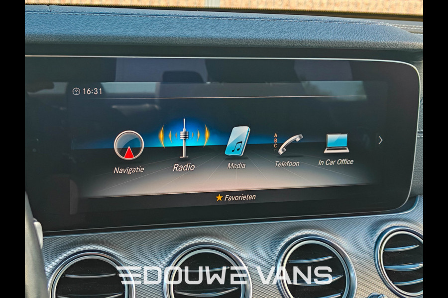 Mercedes-Benz E-Klasse 300e Head Up Exclusive Memory Burmester Panorama Hybrid VOL Leder 360 Camera
