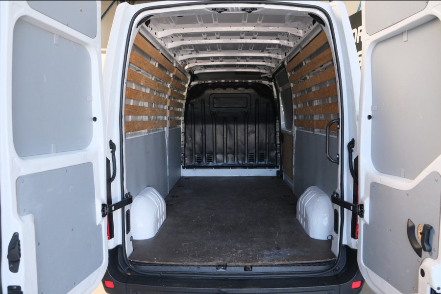 Renault Master T35 2.3 dCi 135 L3H2 Work Edition - N.A.P. Airco, Cruise, Navi, PDC, Camera.