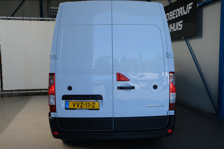Renault Master T35 2.3 dCi 135 L3H2 Work Edition - N.A.P. Airco, Cruise, Navi, PDC, Camera.