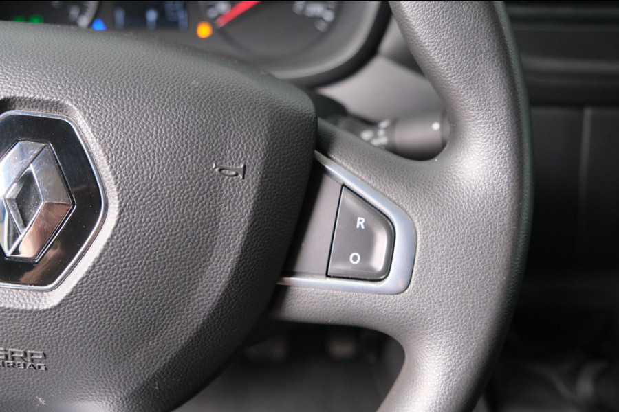Renault Master T35 2.3 dCi 135 L3H2 Work Edition - N.A.P. Airco, Cruise, Navi, PDC, Camera.