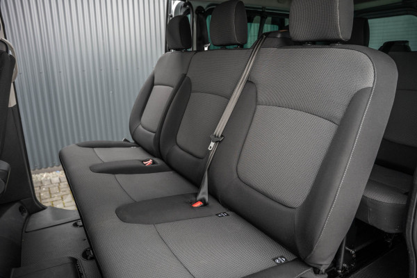 Renault Trafic Blue dCi 150PK | L2H1 | 9-Zits | IN BPM/BTW | LED | Canera | Navi | Zijschuifdeur R+L | Cruise | Airco | PDC | Euro 6