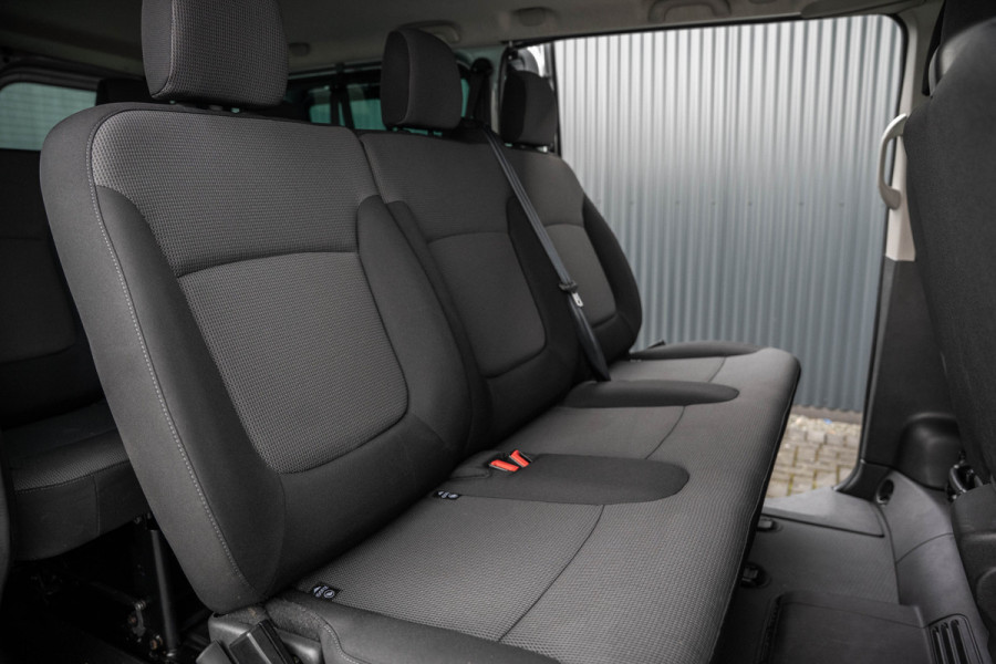 Renault Trafic Blue dCi 150PK | L2H1 | 9-Zits | IN BPM/BTW | LED | Canera | Navi | Zijschuifdeur R+L | Cruise | Airco | PDC | Euro 6