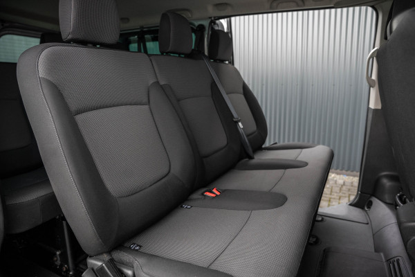 Renault Trafic Blue dCi 150PK | L2H1 | 9-Zits | IN BPM/BTW | LED | Canera | Navi | Zijschuifdeur R+L | Cruise | Airco | PDC | Euro 6