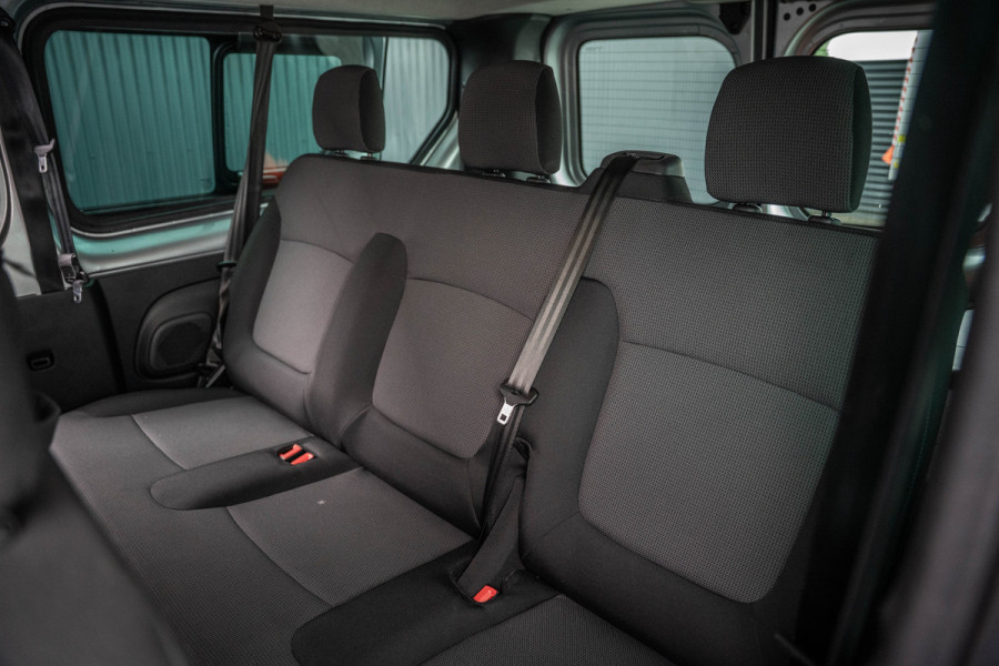 Renault Trafic Blue dCi 150PK | L2H1 | 9-Zits | IN BPM/BTW | LED | Canera | Navi | Zijschuifdeur R+L | Cruise | Airco | PDC | Euro 6