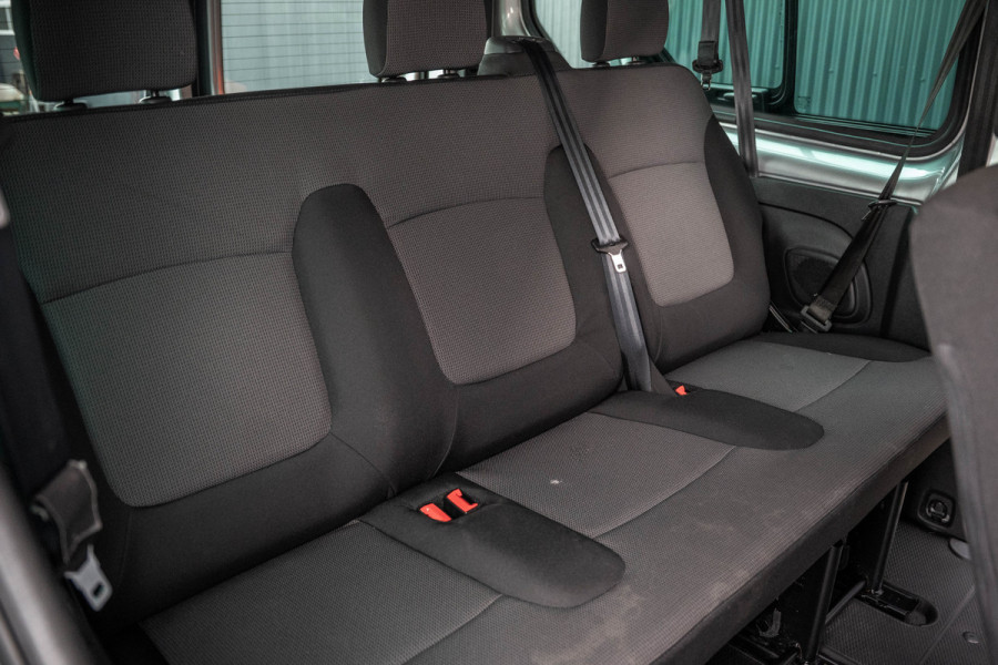 Renault Trafic Blue dCi 150PK | L2H1 | 9-Zits | IN BPM/BTW | LED | Canera | Navi | Zijschuifdeur R+L | Cruise | Airco | PDC | Euro 6