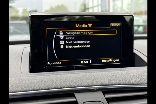 Audi Q3 1.4 TFSI CoD Sport Advance S-line | NL-auto | Pano | Navi | Stoelverw.
