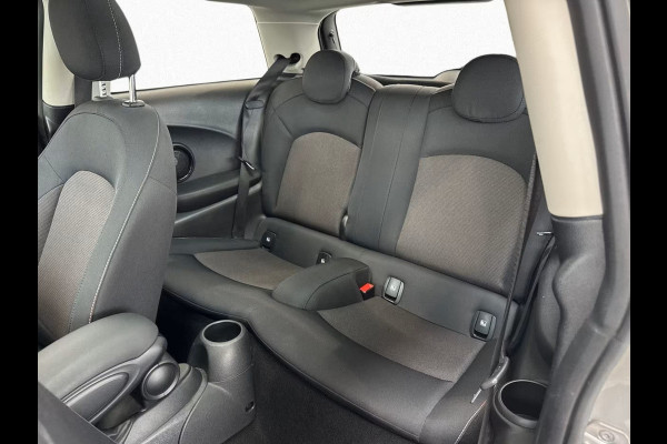 MINI Cooper 1.5 Aut. ** LED, NAVI, PANORAMA, H&K Sound, HuD, CRUISE, KEYLESS ** 1e EIG - UNFALLFREI ** ** INFORMEER OOK NAAR ONZE AANTREKKELIJKE FINANCIAL-LEASE TARIEVEN **