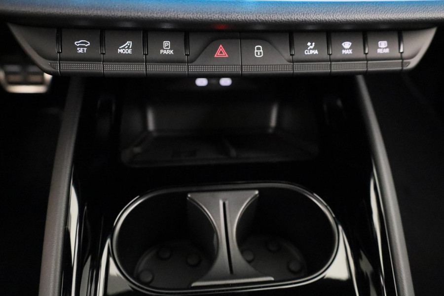 Škoda Enyaq 60 Sportline 180pk | Panoramadak | 21 inch Lichtmetalen velgen | Matrix led verlichting