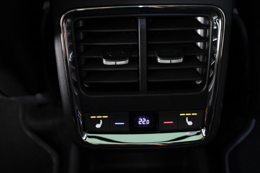 Škoda Enyaq 60 Sportline 180pk | Panoramadak | 21 inch Lichtmetalen velgen | Matrix led verlichting