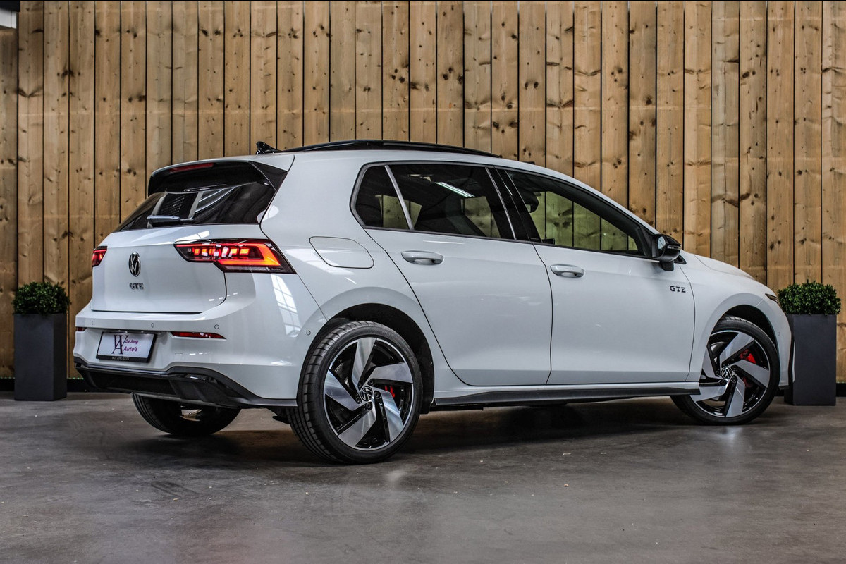 Volkswagen Golf 1.5 eHybrid GTE *Pano*Leder*Head-Up*DCC*Camera*IQ Led*