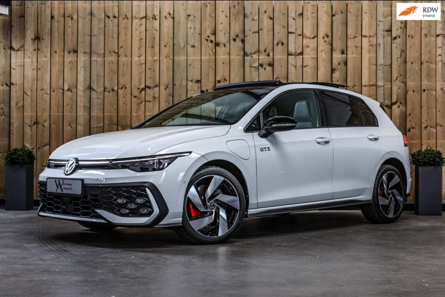 Volkswagen Golf 1.5 eHybrid GTE *Pano*Leder*Head-Up*DCC*Camera*IQ Led*