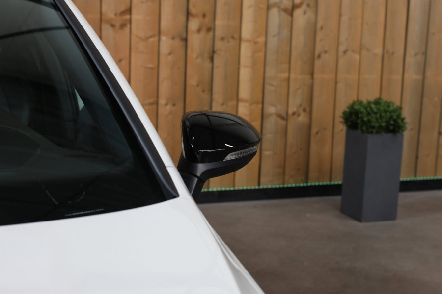 Volkswagen Golf 1.5 eHybrid GTE *Pano*Leder*Head-Up*DCC*Camera*IQ Led*