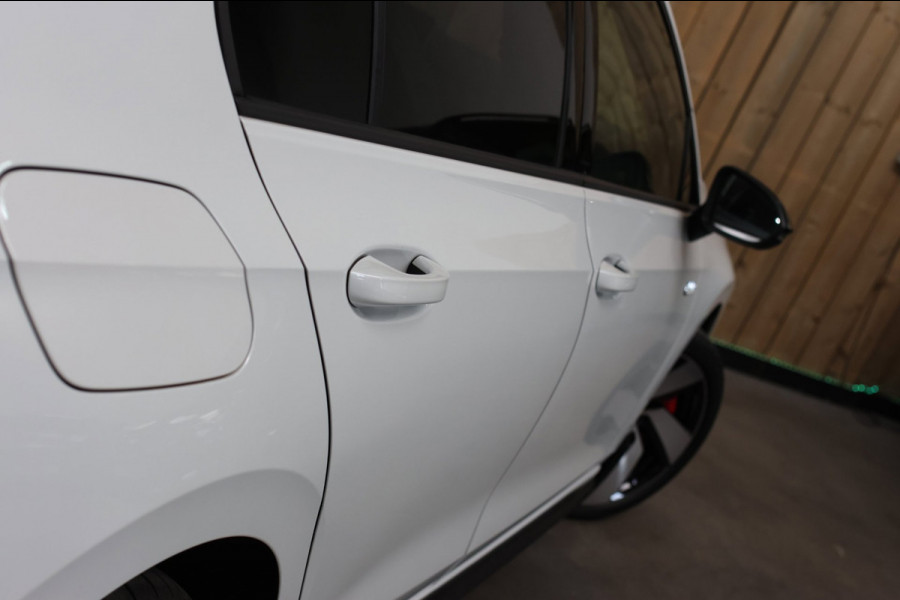 Volkswagen Golf 1.5 eHybrid GTE *Pano*Leder*Head-Up*DCC*Camera*IQ Led*
