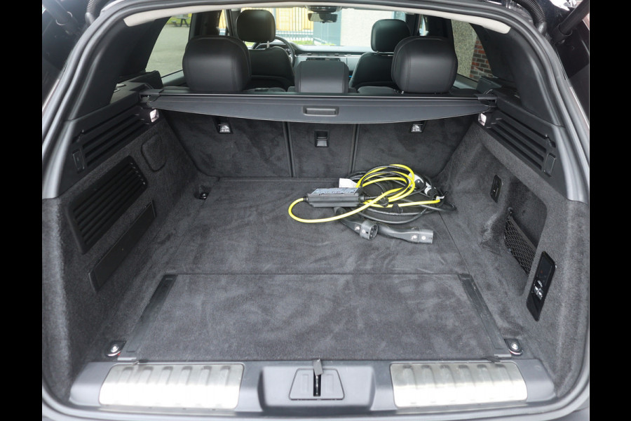 Land Rover Range Rover Sport P550e Autobiography | Pano - Trekhaak - Meridian 3D