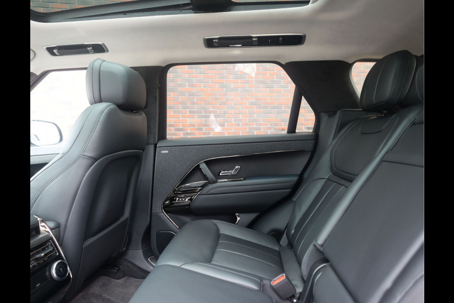 Land Rover Range Rover Sport P550e Autobiography | Pano - Trekhaak - Meridian 3D