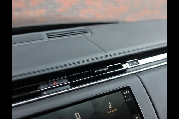 Land Rover Range Rover Sport P550e Autobiography | Pano - Trekhaak - Meridian 3D